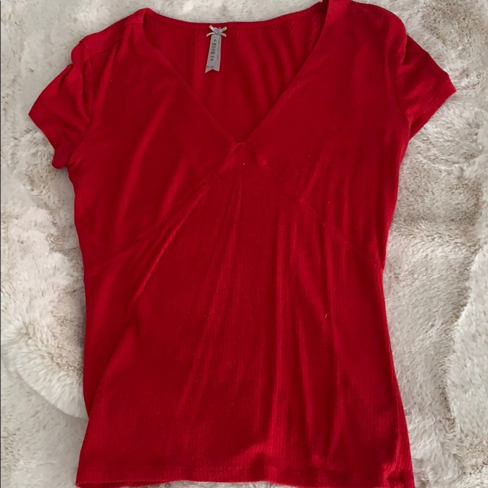 Red top (great for a go to shirt)